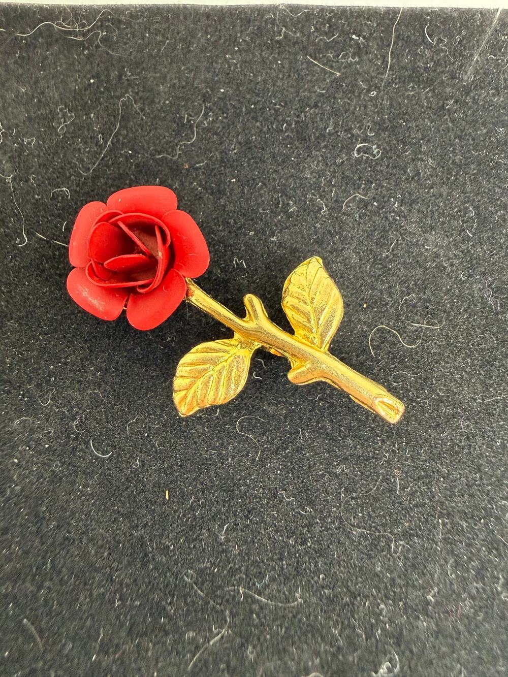 VINTAGE Red Enamel Rose Brooch Gold Tone Floral Flower Statement Jewelry Pin